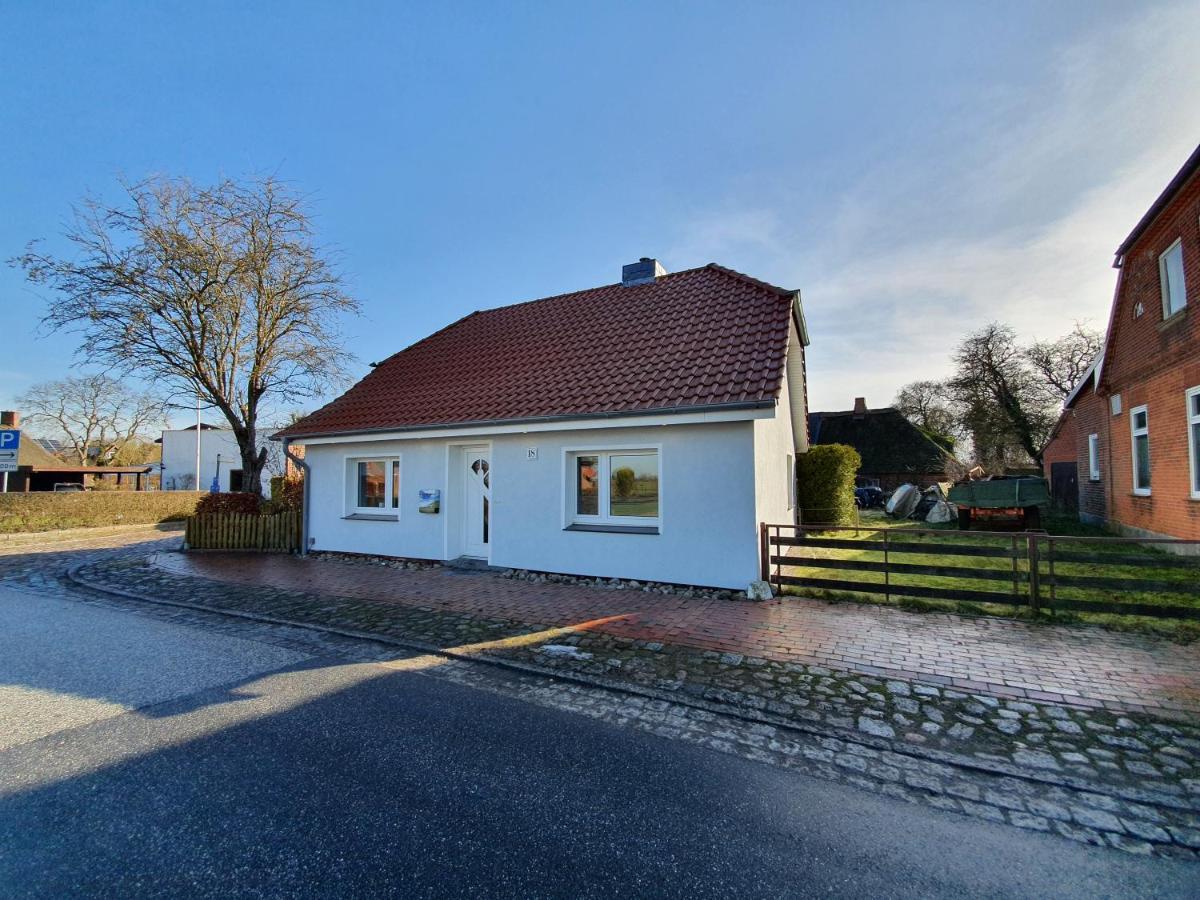 Villa Ostssespitze Riepsdorf Exterior foto